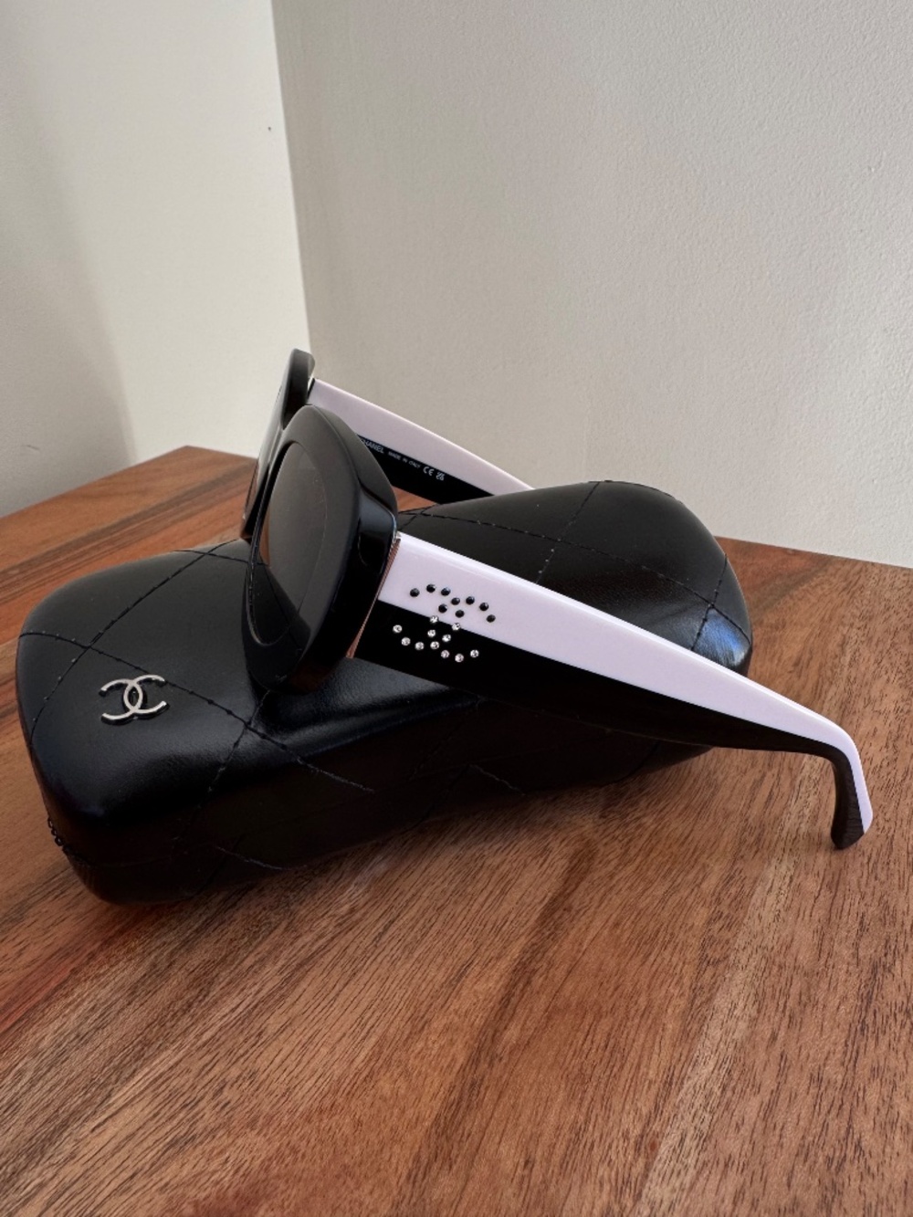 Authentic Chanel Black & White with Rhinestone Accent Oval Sunglasses